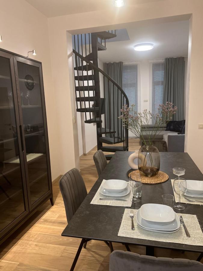 Exclusive Two-level With Private Terrace On The Canal Appartement Bruxelles